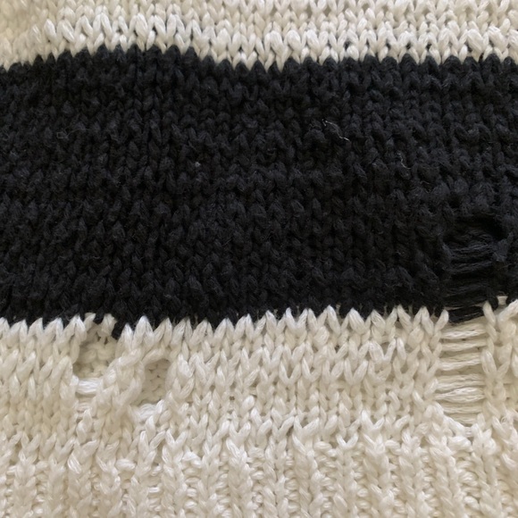 Hollister Black White Striped Sweater Size XS. - Picture 6 of 6